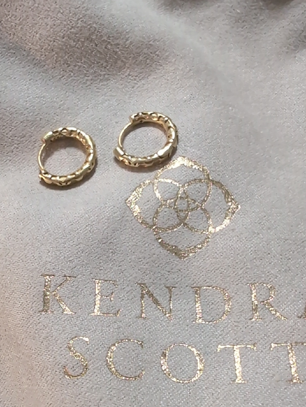 Kendra Scott Maggie Huggie Earrings Gold